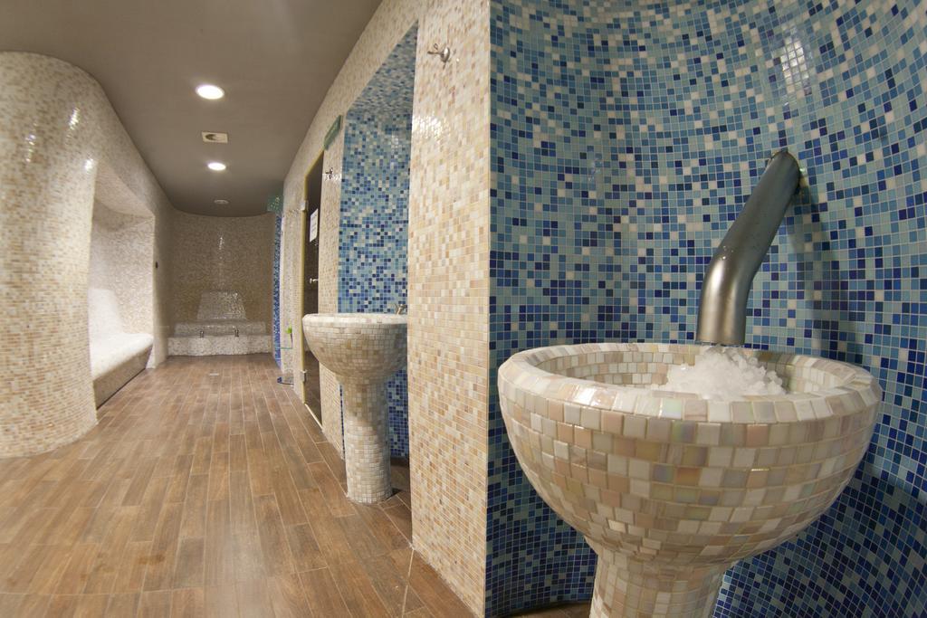 Hotel Solpark Kleszczow  Ngoại thất bức ảnh